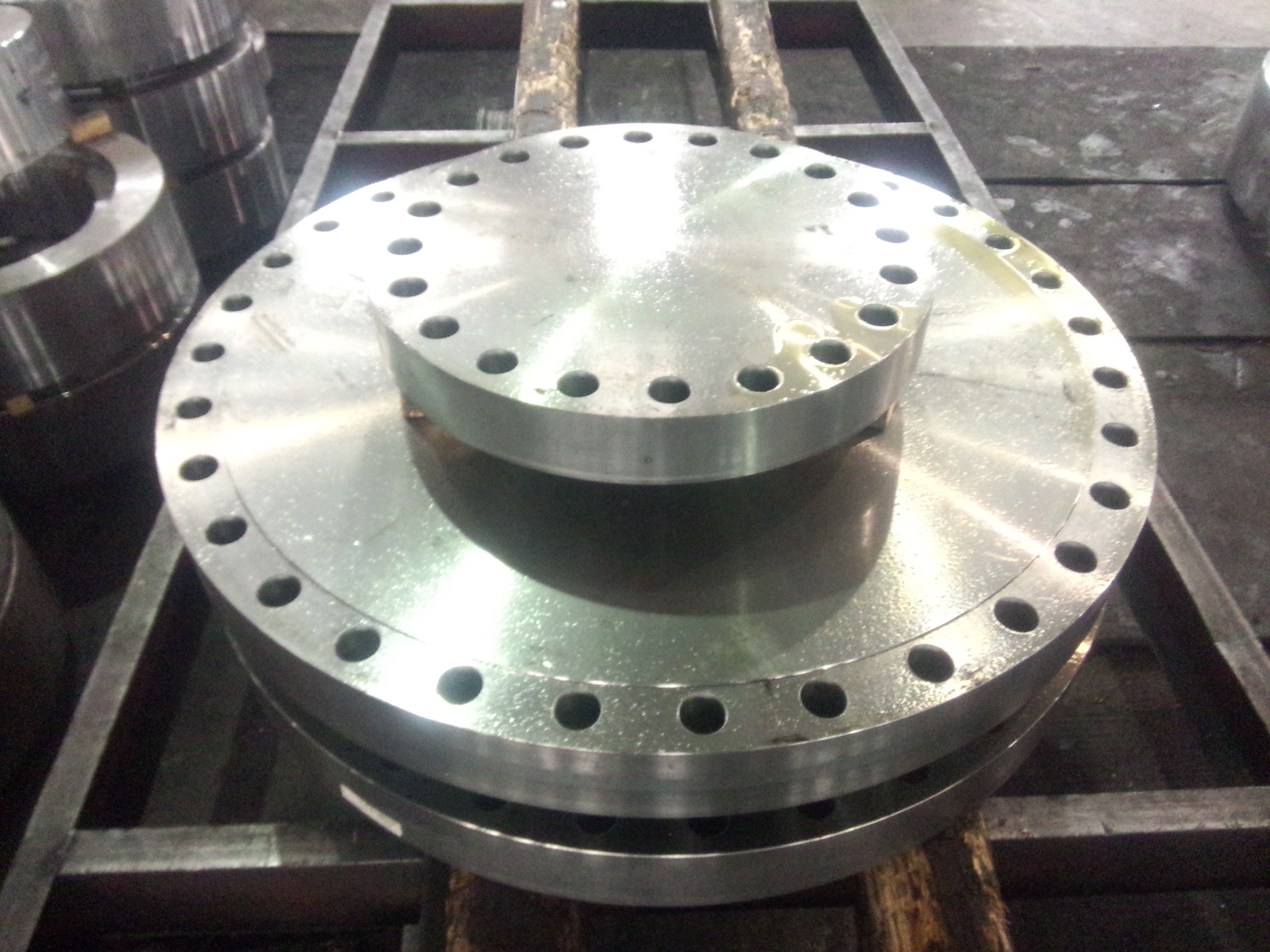 P285NH P285QH Hot Rolled Forged Carbon Steel Flange Finish Mesin PED Sertifikat